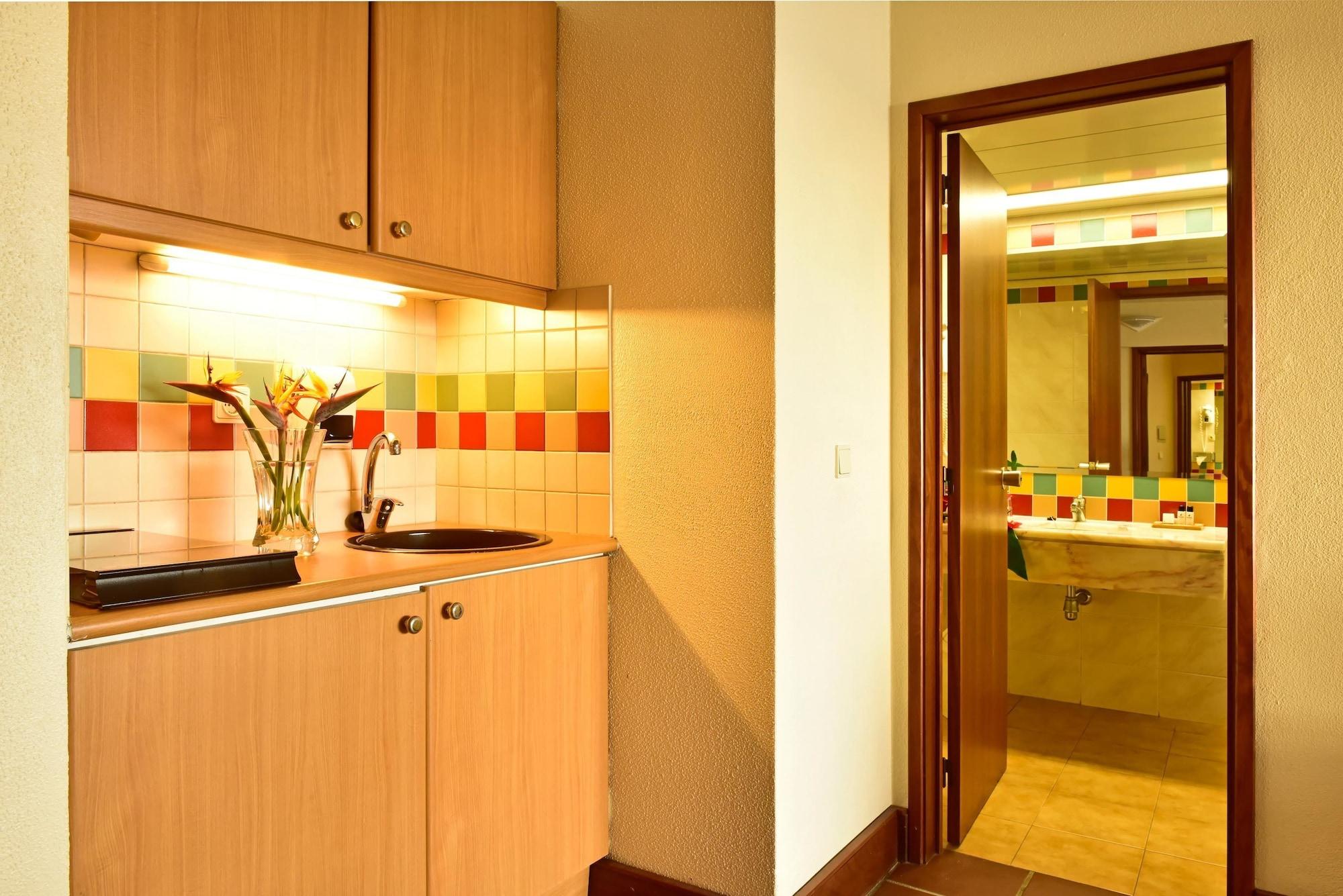 Pestana Ocean Bay Resort Funchal Dış mekan fotoğraf